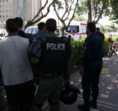 اعتقال7 أشخاص مشتبه بصلتهم بهجومي طهران.jpg