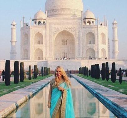 بالصور : طيارة ألمانيا تتحول لنجمة عبر إنستغرام بسبب أسلوب حياتها!