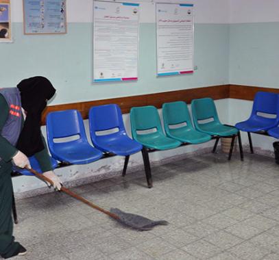 موظفة-نظافة-غزة