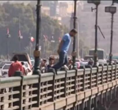 اعلامي مصري يحاول الانتحار 