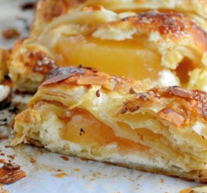 Easy-Apple-and-Cream-Cheese-Pastry-6-980x498