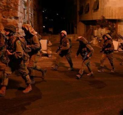 اقتحام مخيم قلنديا