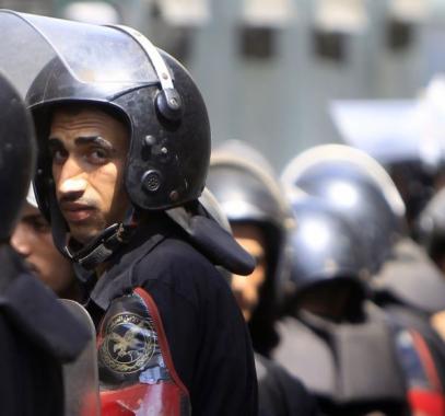 إصابة 13 شرطيًا بانفجار شمالي القاهرة.jpg