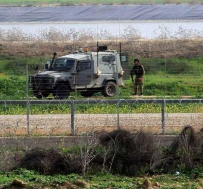 الاحتلال يطلق النار صوب المزراعين