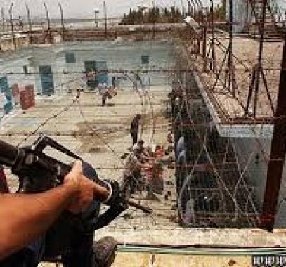 ثلاثة أسرى يدخلون أعوامًا جديدة في سجون الاحتلال