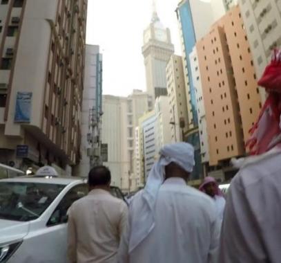 سعودي يذبح أطفاله الثلاثة في مكة.. وهذا ما نالته الزوجة