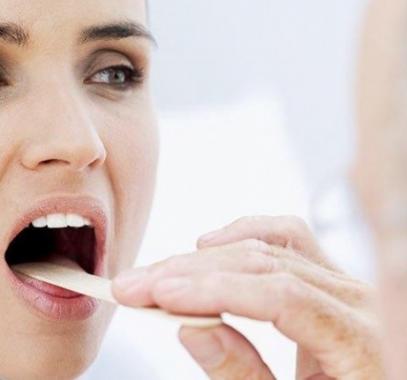 7 طرق للتغلب على التهاب الحلق ..