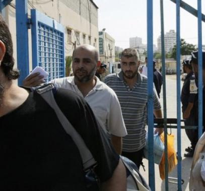 فارس وقراقع يردا على 