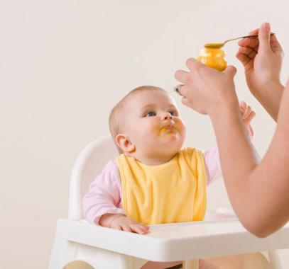 Snack-and-a-healthy-happy-baby