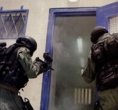 الاحتلال يعتدي على الأسيرات في سجن الدامون.jpg