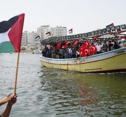 فرنسا تمنع قاربين من أسطول 