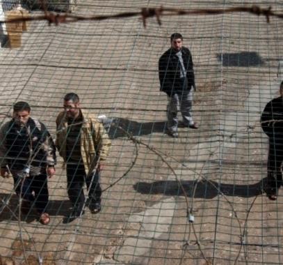 الأسيران ناهض الأقرع ووائل نعيرات يعانيان ظروفاً صحية صعبة