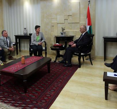 وفد بريطاني