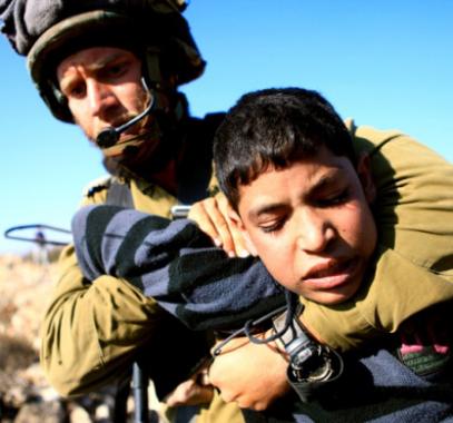 التفاصيل الكاملة لاعتقال الطفل الأسير محمد الصوص في الخليل