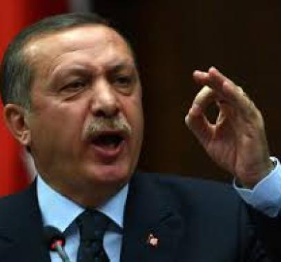 أردوغان يحذر أوروبا من تمديد حالة الطوارئ