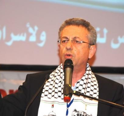 البرغوثي يطالب السلطة بالتراجع عن خصومات الرواتب
