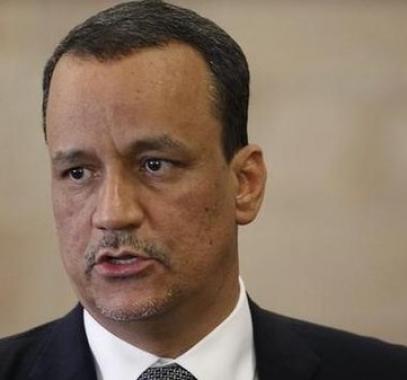 قيادي حوثي يهاجم ولد الشيخ جولاته لذر الرماد بالعيون.jpg