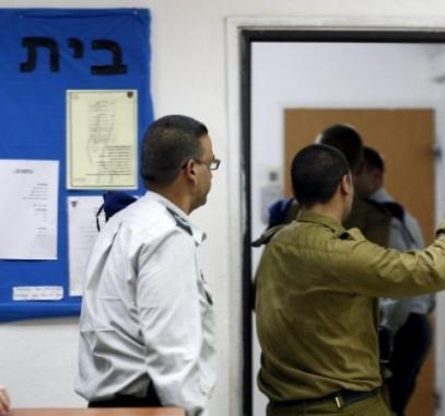 اعتقال 12 شخصا بينهم ضباط جيش الاحتلال بشبهة فساد.jpg