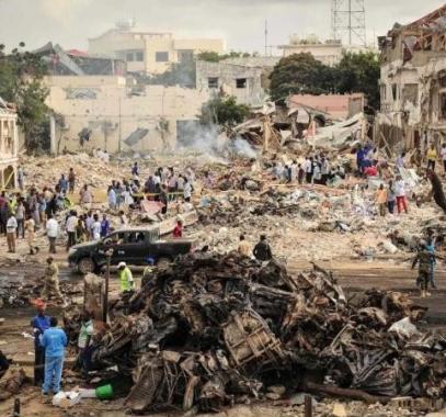 ارتفاع حصيلة اعتداء مقديشو إلى 276 قتيلا و300 جريح.jpg