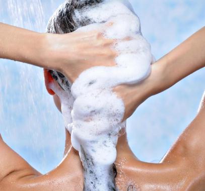washing-hair-shampoo_www.femside.com_