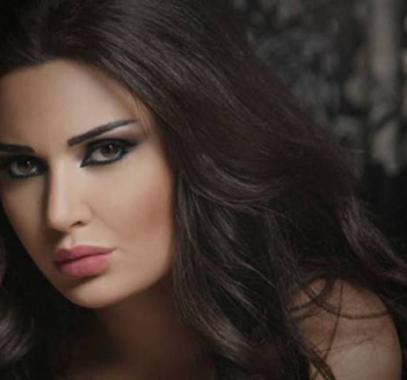بالصورة: غزل وشوق بين سيرين عبد النور ونجم 