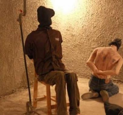 أسيران يروون تفاصيل تعرضهم للتعذيب في سجون الاحتلال