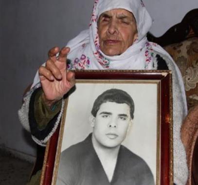 الاسير فارس بارود