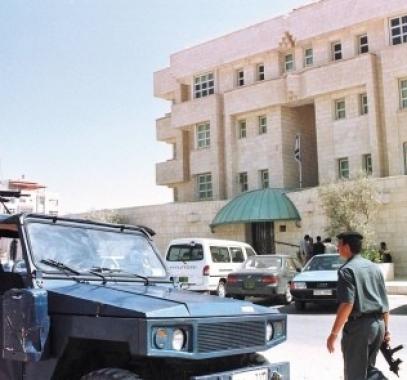 زوجة الناجي الوحيد من حادثة السفارة بعمّان تكشف عن تفاصيل مثيرة