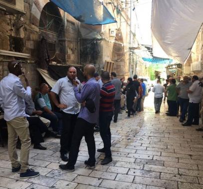 عمال الصين بالقدس.jpg