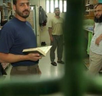 الثانوية العامة والاسرى.jpg