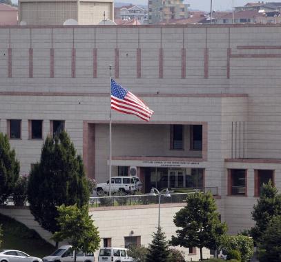 تركيا تقرر وقف موظف آخر بالقنصلية الأميركية.jpg
