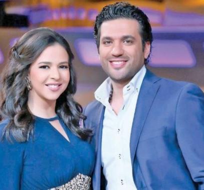 بالفيديو :  حسن الردادا يحرج زوجته ويراضيها بحب!