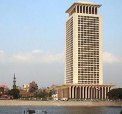 تعرف على موقف مصر من الضربة الأميركية لقاعدة الأسد.jpg