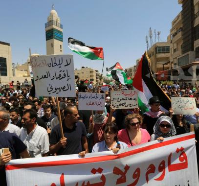 الأردن تتسلم 5 ملايين دولار من إسرائيل لتعويض عوائل ضحايا السفارة بعمان.JPG