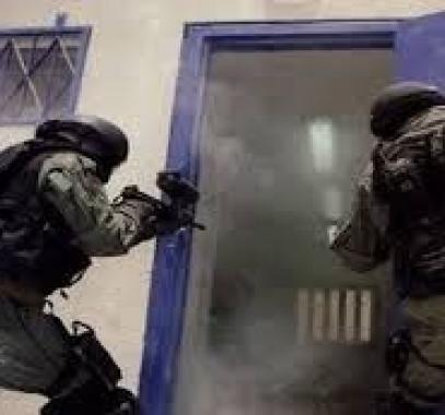 قوات القمع الإسرائيلية.jpg