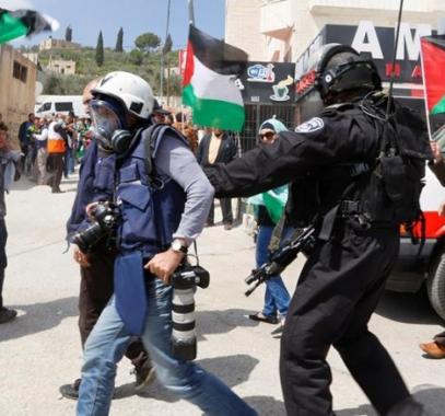 الاعتداء على الصحفيين.jpg