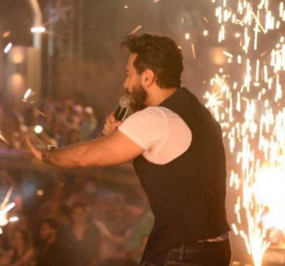 شاهدوا : تامر حسني يكشف عن خلافه مع زوجته.. وهكذا أطلَّ في الساحل الشمالي