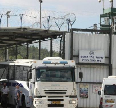 إصابة الأسير المريض عزيز عويسات بنزيف دماغي وحالته حرجة