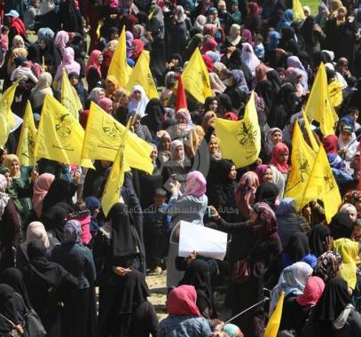 بالفيديو والصور: إحياء عشرات النسوة ليوم المرأة العالمي بغزة