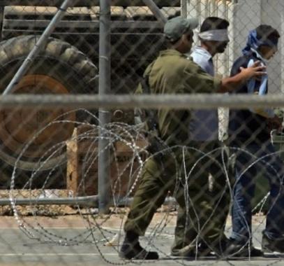 تقرير يوثّق شهادات جديدة لأسرى وقاصرين في سجون الاحتلال.jpg