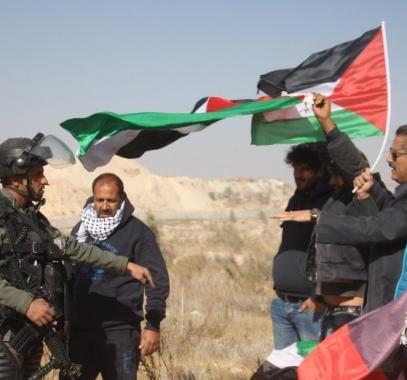 مسيرة بلعين تحيي ذكرى يوم الأرض.jpg