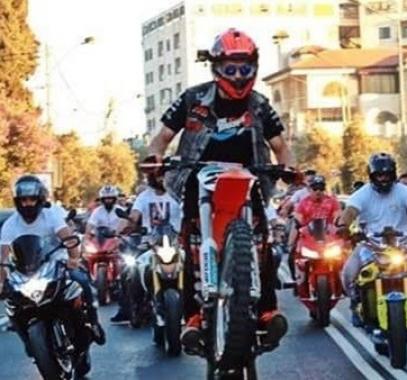 موكب دراجات نارية.jpg