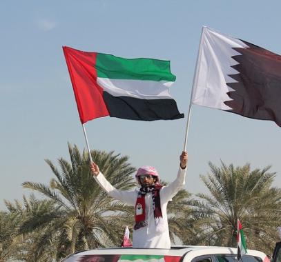 قطر والامارات.jpg