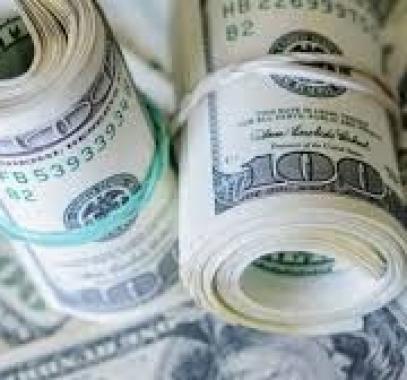 الدورلار: يرتفع لأعلى مستوى في شهرين