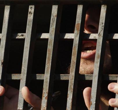 تحسن الوضع الصحي للأسير الجريح جهاد حماد.jpg