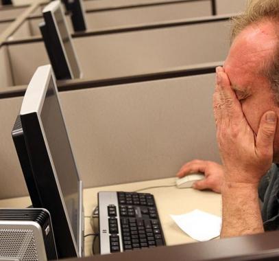 6 أشياء لا تفعلها أبدا على كمبيوتر العمل