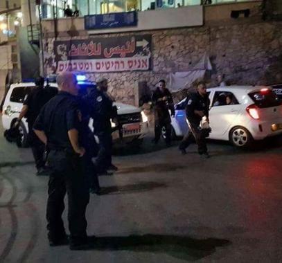 إصابة مستوطن بعملية طعن في 