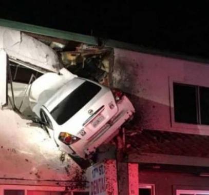 صور لحادث سيارة يحطم 'قواعد الطبيعة'!