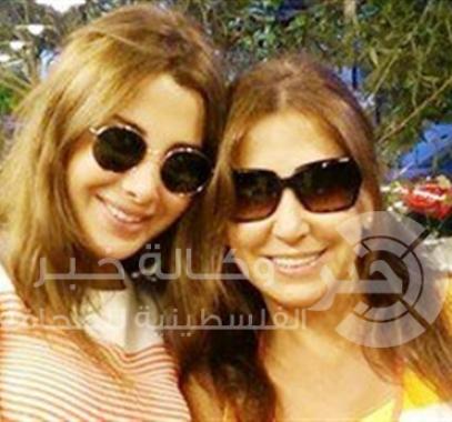 نانسي عجرم ووالدتها
