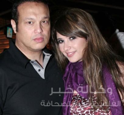 ياسمين عبد العزيز وزوجها 